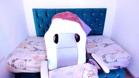 Snapshot of jhiinny_brownn chatting on March 8, 11:58 am Jhiinny online show from March 8, 11:58 am