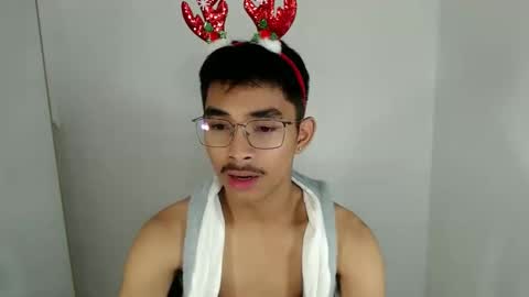 Johnny  online show from December 22, 9:06 am