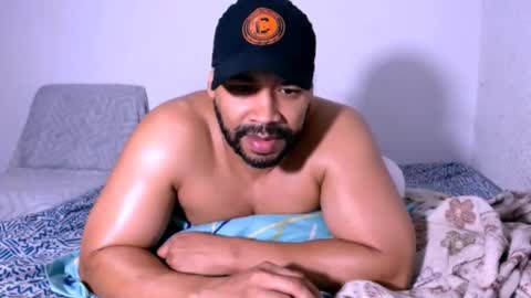 En moreno online show from November 11, 10:43 pm