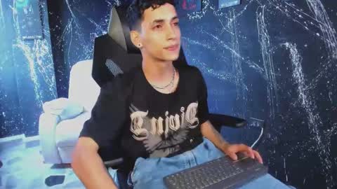 Snapshot of jhoanleandro chatting on September 20, 4:19 pm jhoanleandro online show from September 20, 4:19 pm