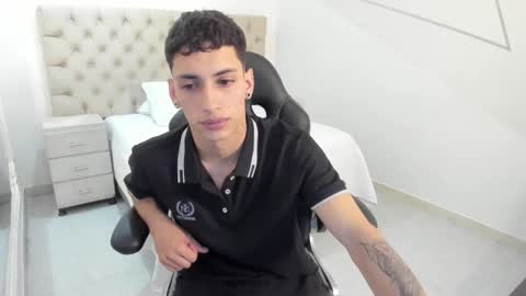 Snapshot of jhoanleandro chatting on September 28, 4:40 am jhoanleandro online show from September 28, 4:40 am