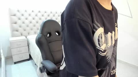 Snapshot of jhoanleandro chatting on October 11, 6:23 am jhoanleandro online show from October 11, 6:23 am