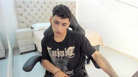 Snapshot of jhoanleandro chatting on October 26, 5:13 am jhoanleandro online show from October 26, 5:13 am