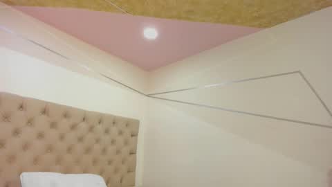 jhoanleandro online show from February 23, 4:54 am