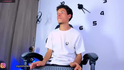 Snapshot of jhojan_xxx chatting on October 5, 10:18 pm jhojan_xxx online show from October 5, 10:18 pm