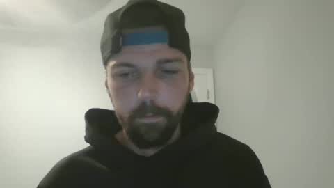 Snapshot of jholls chatting on January 16, 10:34 pm jholls online show from January 16, 10:34 pm