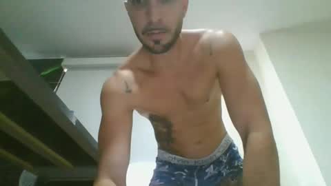 Snapshot of jhon13013 chatting on October 27, 5:17 pm jhon13013 online show from October 27, 5:17 pm
