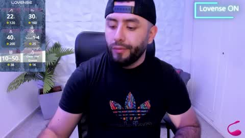 Snapshot of jhon_bear02 chatting on December 27, 11:17 am John Bear.... online show from December 27, 11:17 am