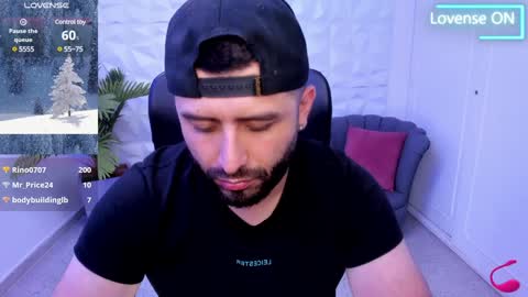 Snapshot of jhon_bear02 chatting on December 28, 5:14 pm John Bear.... online show from December 28, 5:14 pm