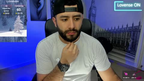 Snapshot of jhon_bear02 chatting on January 3, 11:14 am John Bear.... online show from January 3, 11:14 am