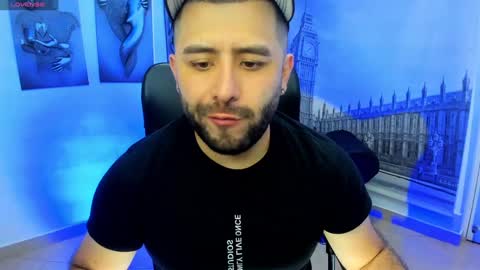 Snapshot of jhon_bear02 chatting on January 16, 11:15 am John Bear.... online show from January 16, 11:15 am