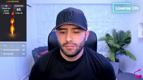 Snapshot of jhon_bear02 chatting on January 28, 2:42 pm John Bear.... online show from January 28, 2:42 pm