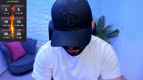 Snapshot of jhon_bear02 chatting on February 26, 11:20 am John Bear.... online show from February 26, 11:20 am