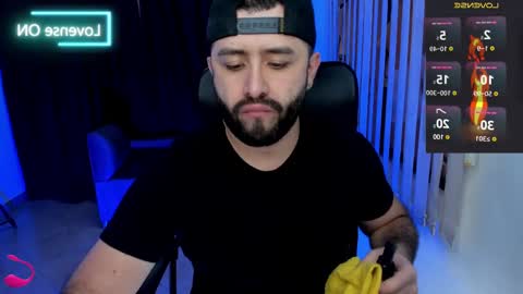 Snapshot of jhon_bear02 chatting on March 10, 11:21 am John Bear.... online show from March 10, 11:21 am