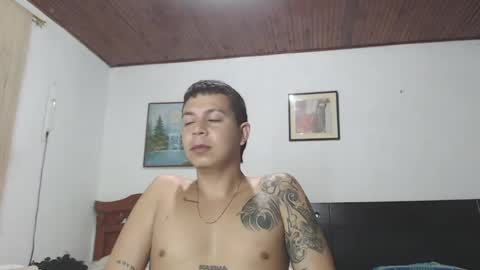 Snapshot of jhon_tommy chatting on January 1, 11:16 am jhon tommy online show from January 1, 11:16 am