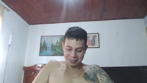 Snapshot of jhon_tommy chatting on January 15, 3:07 pm jhon tommy online show from January 15, 3:07 pm