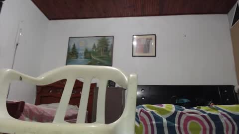 Snapshot of jhon_tommy chatting on February 4, 10:45 pm jhon tommy online show from February 4, 10:45 pm