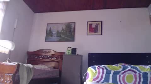 Snapshot of jhon_tommy chatting on February 5, 2:48 pm jhon tommy online show from February 5, 2:48 pm