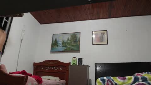 Snapshot of jhon_tommy chatting on February 8, 1:00 am jhon tommy online show from February 8, 1:00 am