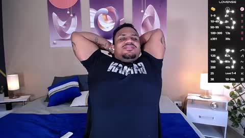 Snapshot of jhonblacke chatting on December 12, 10:20 pm jhon online show from December 12, 10:20 pm