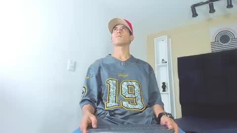 Jhon online show from January 4, 2:35 am