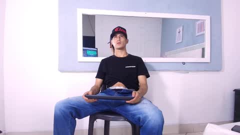 Jhon online show from February 8, 2:15 am