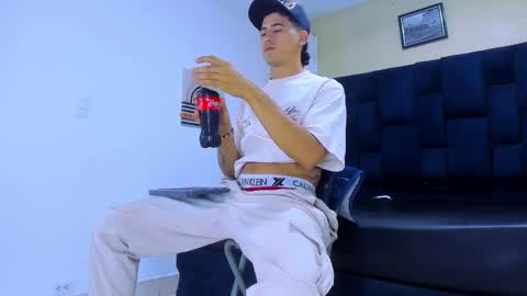 Jhon online show from September 18, 3:19 am