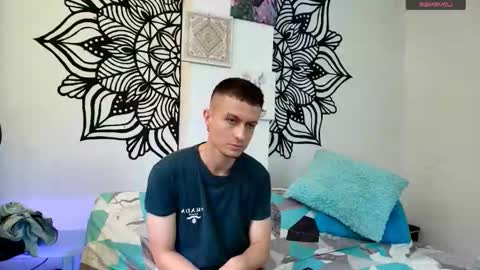 Snapshot of jhonny_6695 chatting on September 19, 6:19 pm jhonny_6695 online show from September 19, 6:19 pm