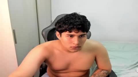 Snapshot of jhonny_dickm chatting on October 14, 1:28 am jhonny_dickm online show from October 14, 1:28 am