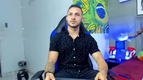 jhonny online show from November 3, 4:14 am