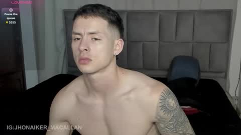 Jhonaiker online show from October 31, 12:55 am