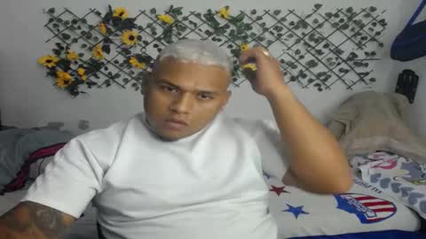 jhonny_marin online show from October 26, 3:12 am