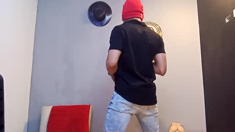 jhonny_thes28 online show from October 10, 2:43 am