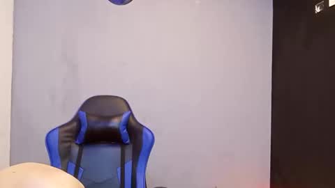 jhonny_thes28 online show from February 14, 4:37 pm