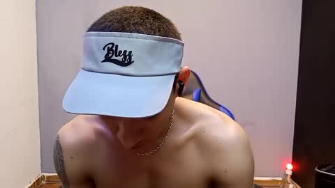 jhonny_thes28 online show from February 18, 3:13 am