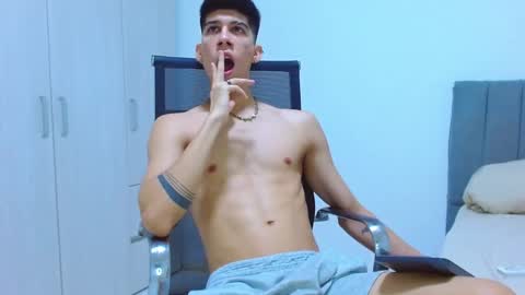 jhony_sex3 online show from October 17, 6:49 am