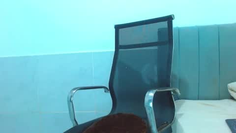 Snapshot of jhony_sex3 chatting on February 25, 1:15 am jhony_sex3 online show from February 25, 1:15 am