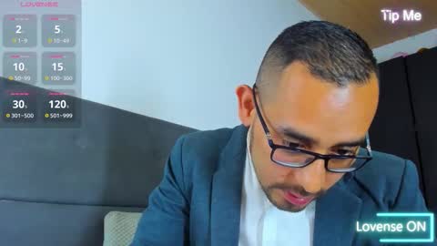 Jhony Alzate online show from October 3, 2:19 am