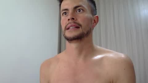   online show from February 5, 7:51 pm