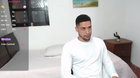 Snapshot of jhors__collens chatting on February 18, 7:54 am Jhors online show from February 18, 7:54 am