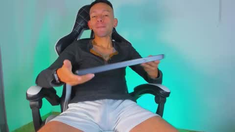 Jhors online show from October 19, 2:01 am