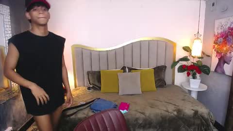 jhos online show from December 3, 1:42 pm