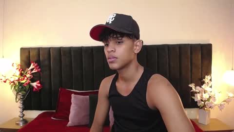 Snapshot of jhos_padill chatting on February 24, 1:31 pm jhos online show from February 24, 1:31 pm