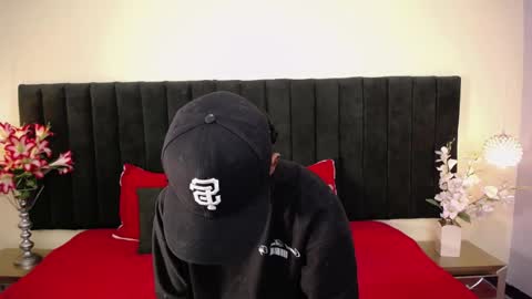 Snapshot of jhos_padill chatting on March 17, 1:25 pm jhos online show from March 17, 1:25 pm