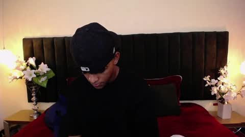 Snapshot of jhos_padill chatting on April 6, 1:34 pm jhos online show from April 6, 1:34 pm