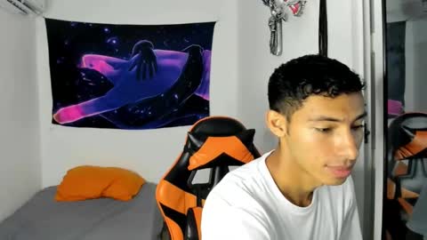 Snapshot of jhosep_hamilton chatting on October 2, 7:10 pm jhosep_hamilton online show from October 2, 7:10 pm