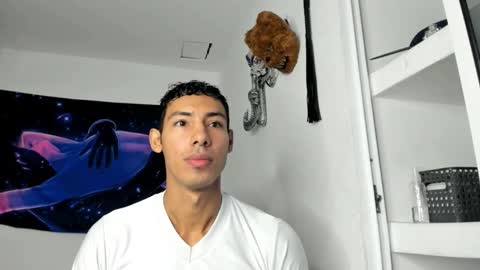 Snapshot of jhosep_hamilton chatting on October 13, 11:43 am jhosep_hamilton online show from October 13, 11:43 am