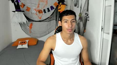 Snapshot of jhosep_hamilton chatting on October 25, 7:08 pm jhosep_hamilton online show from October 25, 7:08 pm