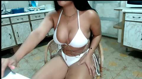 Snapshot of jhosibethsexy823 chatting on September 30, 5:18 pm Jhosibeth N online show from September 30, 5:18 pm