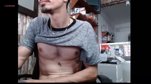 jhosuamoore2 online show from April 22, 9:05 pm